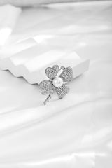 Four-Leaf Clover Pearl Brooch Inlaid with Zircon