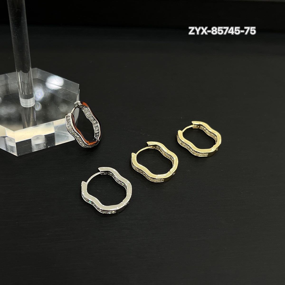 Diamond Wave Earrings Clip