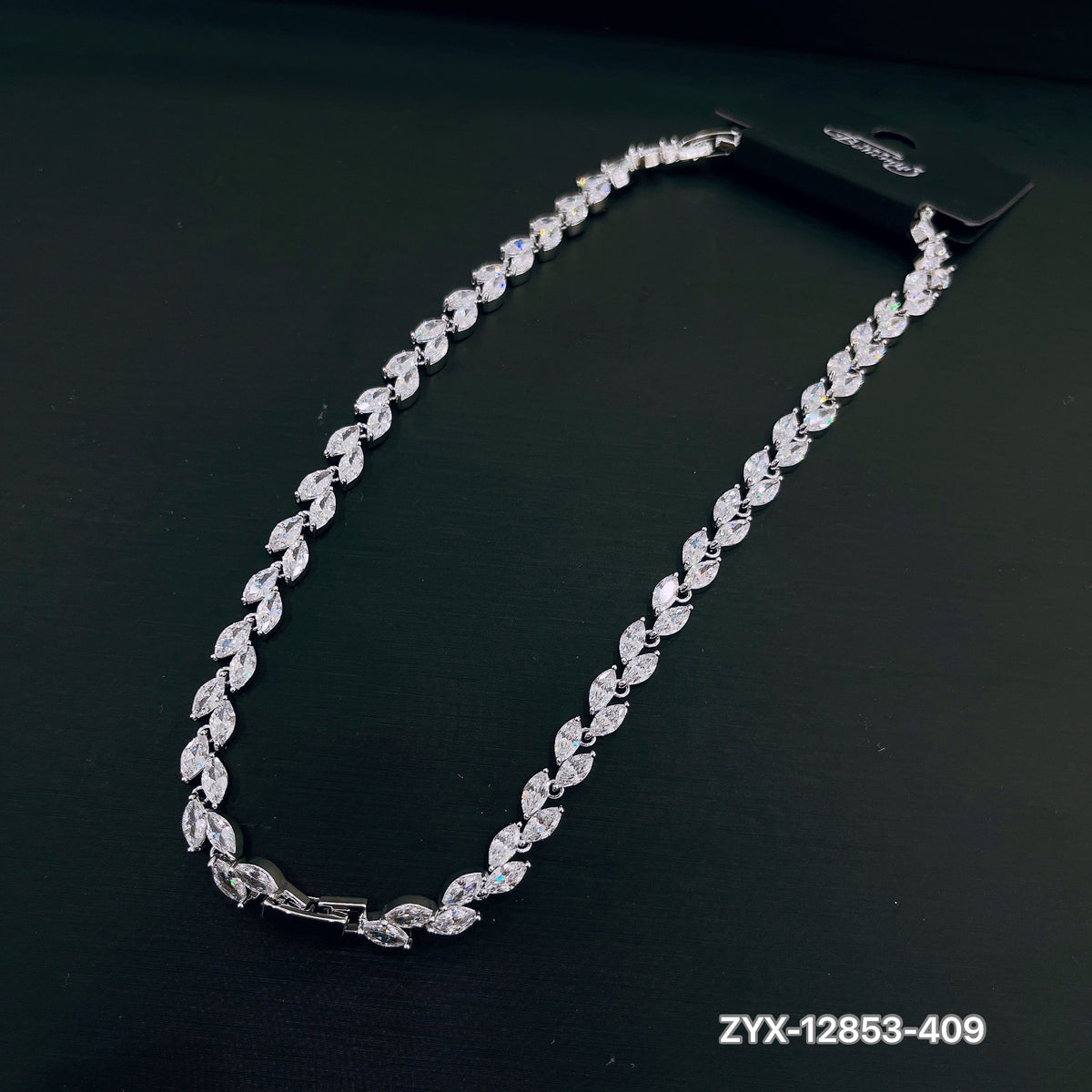 Diamond Leaf Glimmer Necklace